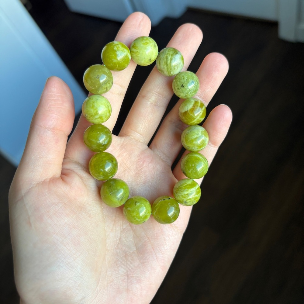 Green Beaded Stretch jade Bracelet